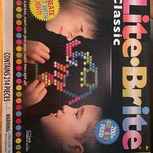 Classic Toy with Multicolor Pegs